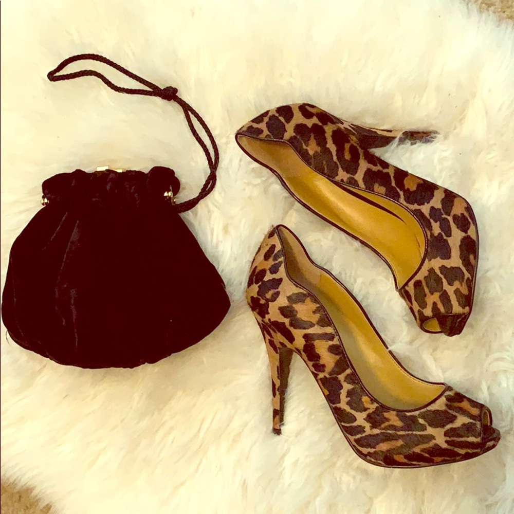 Nine West Leopard Print Peep Toe size 7.5